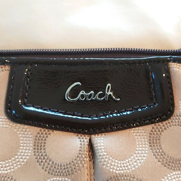 Coach Dotted C Logo Wristlet - Picture 2 of 7
